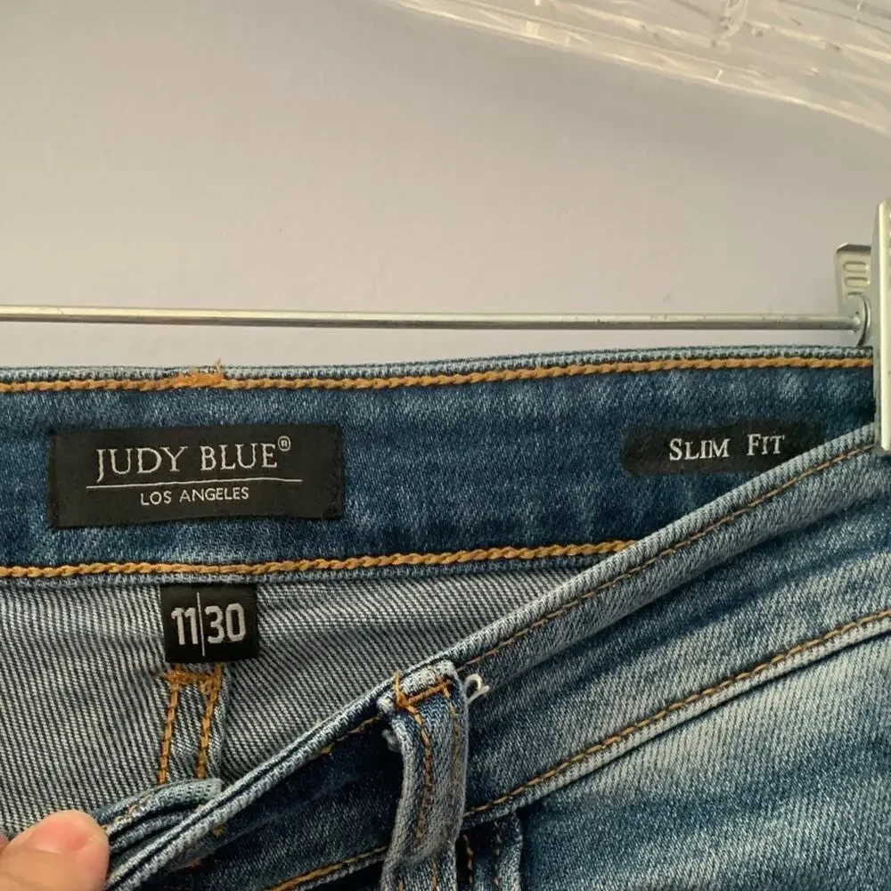 Judy Blue size 11 30 slim fit Women's regular wash Fit Denim Jeans